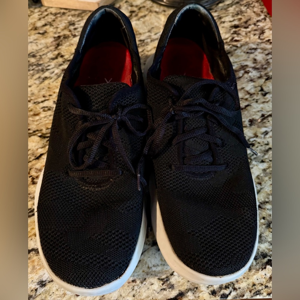 Men’s Kizik shoes